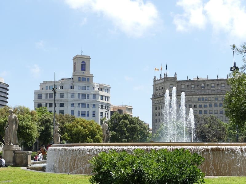 Plaza-Cataluna-Barcelona-